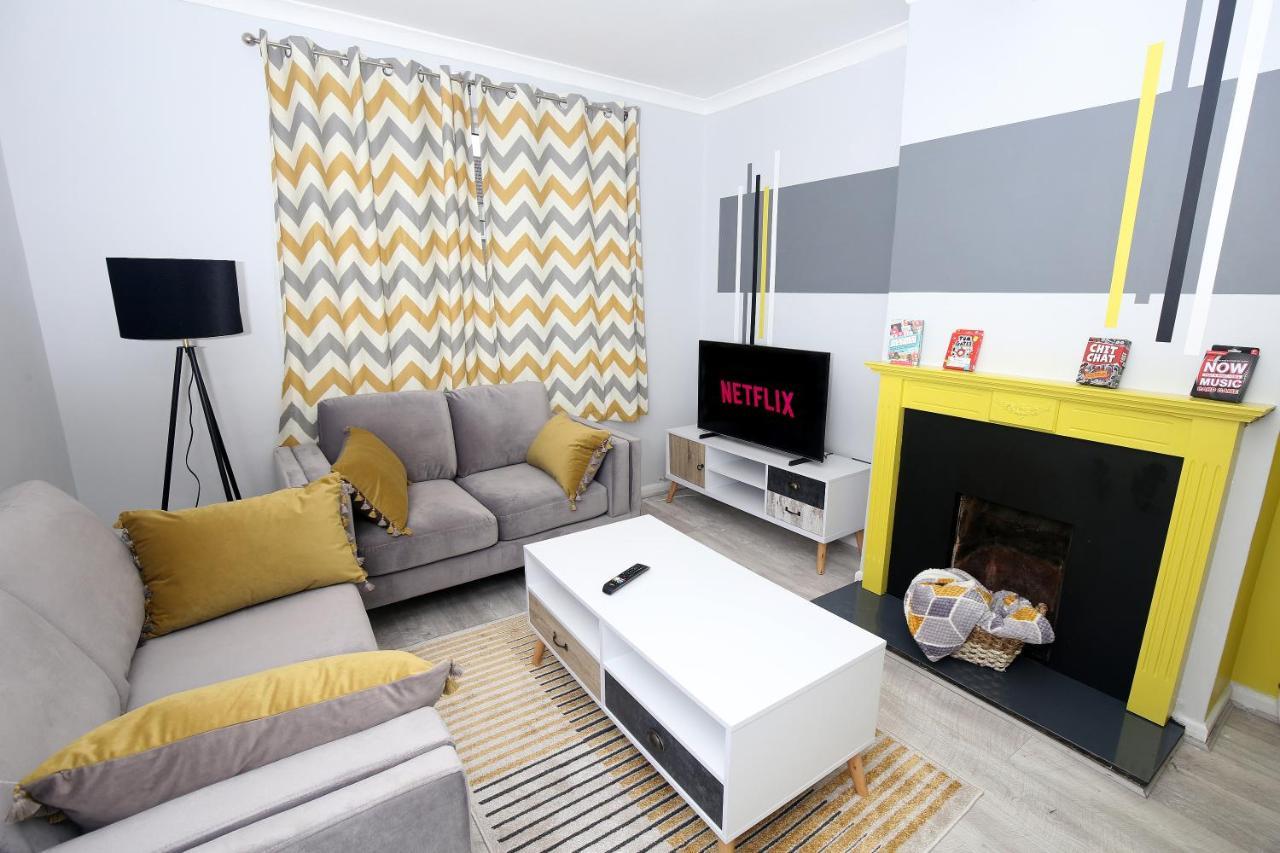 3-Bed House With Parking Near London O2 Apartment ภายนอก รูปภาพ