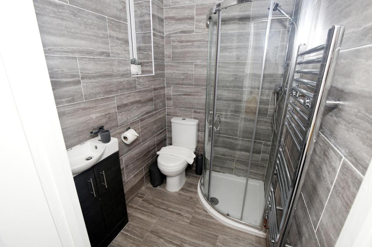 3-Bed House With Parking Near London O2 Apartment ภายนอก รูปภาพ