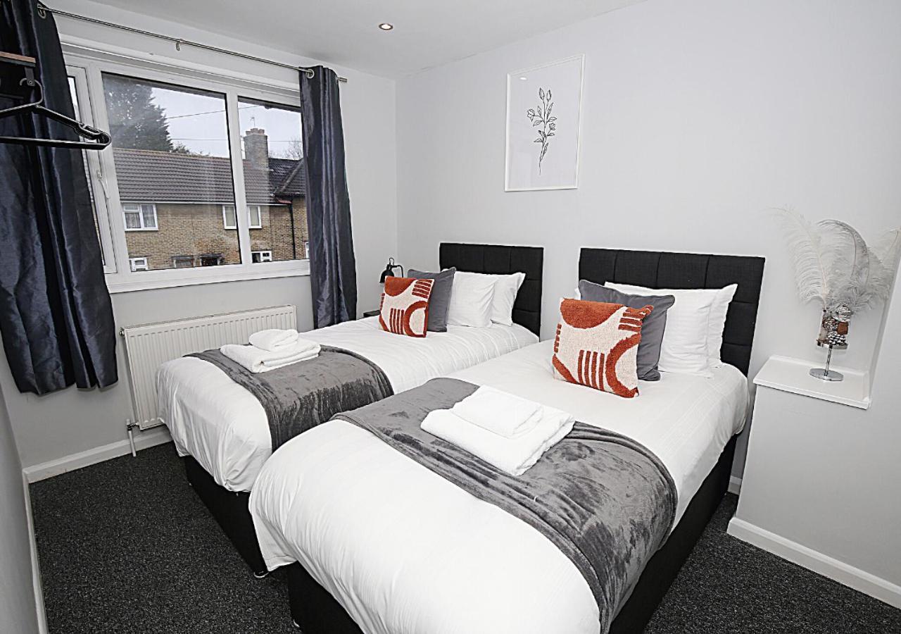 3-Bed House With Parking Near London O2 Apartment ภายนอก รูปภาพ