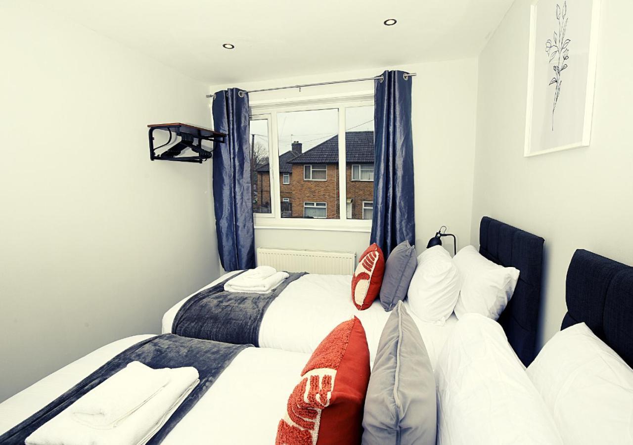 3-Bed House With Parking Near London O2 Apartment ภายนอก รูปภาพ