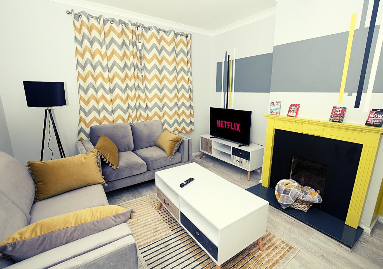 3-Bed House With Parking Near London O2 Apartment ภายนอก รูปภาพ